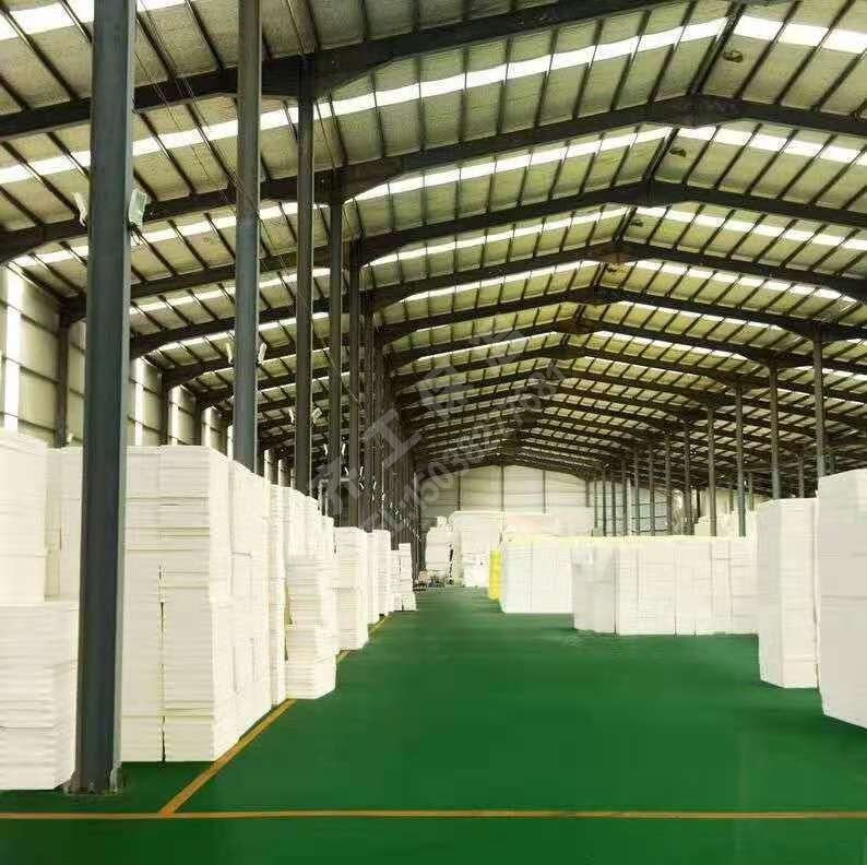 噴涂絕熱層對(duì)于玻璃棉氈的技術(shù)使用要求